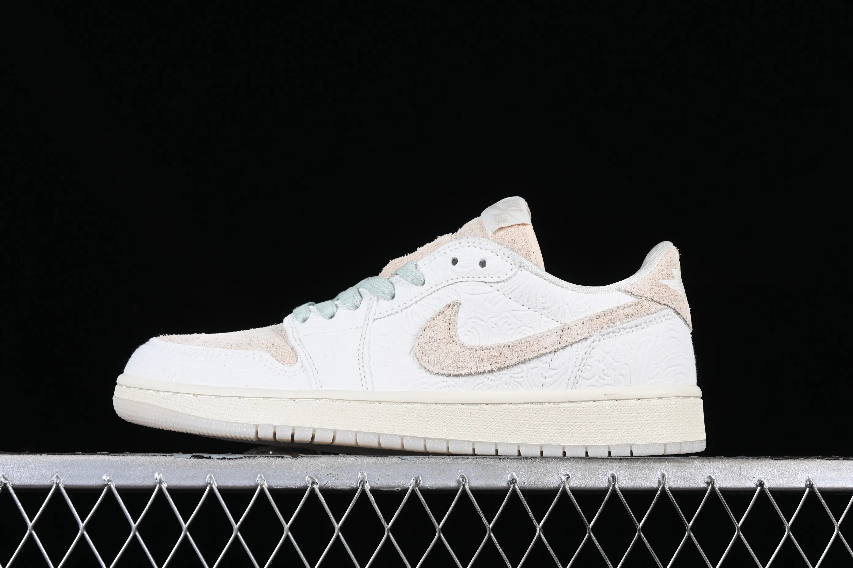All categories Air Jordan Jordan series basketball shoes Air Jordan 1 Low Z version CP3 x Air Jordan 1 AJ1 Joe 1 embossed white low-top cultural casual sneakers FZ0455-200